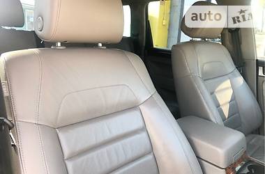 Позашляховик / Кросовер Volkswagen Touareg 2007 в 