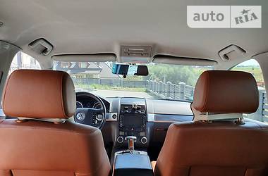 Позашляховик / Кросовер Volkswagen Touareg 2007 в 