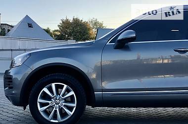 Позашляховик / Кросовер Volkswagen Touareg 2013 в Одесі