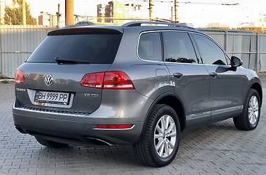 Позашляховик / Кросовер Volkswagen Touareg 2013 в Одесі