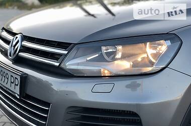 Позашляховик / Кросовер Volkswagen Touareg 2013 в Одесі