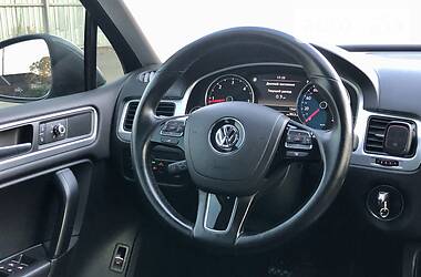 Позашляховик / Кросовер Volkswagen Touareg 2013 в Одесі