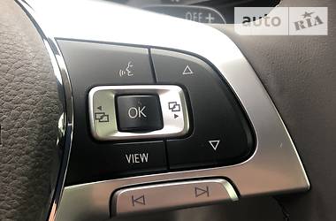 Позашляховик / Кросовер Volkswagen Touareg 2018 в 