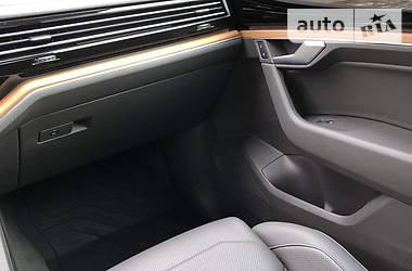 Позашляховик / Кросовер Volkswagen Touareg 2018 в 
