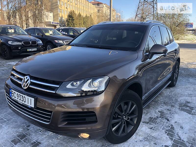 Позашляховик / Кросовер Volkswagen Touareg 2013 в Львові