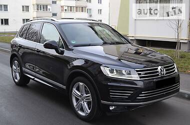 Внедорожник / Кроссовер Volkswagen Touareg 2016 в Виннице