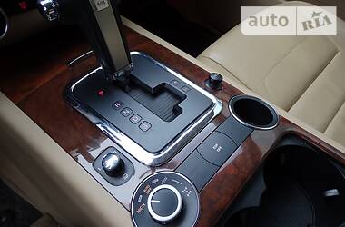Позашляховик / Кросовер Volkswagen Touareg 2007 в 