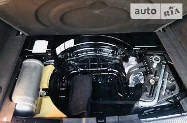 Позашляховик / Кросовер Volkswagen Touareg 2008 в 
