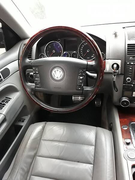 Позашляховик / Кросовер Volkswagen Touareg 2003 в Рубіжному