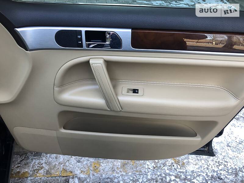 Позашляховик / Кросовер Volkswagen Touareg 2008 в Кривому Розі