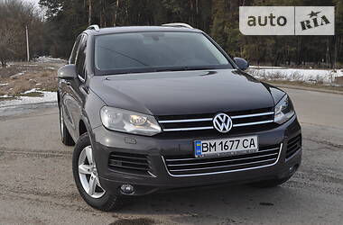 Позашляховик / Кросовер Volkswagen Touareg 2012 в 