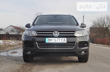 Позашляховик / Кросовер Volkswagen Touareg 2012 в 