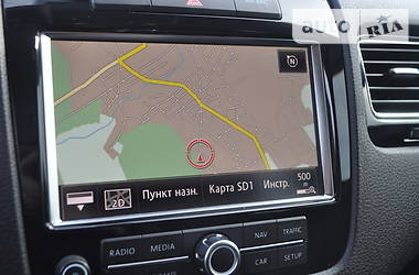 Позашляховик / Кросовер Volkswagen Touareg 2012 в 