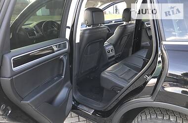 Позашляховик / Кросовер Volkswagen Touareg 2017 в 