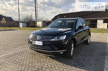Позашляховик / Кросовер Volkswagen Touareg 2017 в 