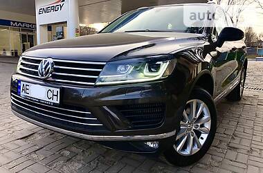 Позашляховик / Кросовер Volkswagen Touareg 2017 в 