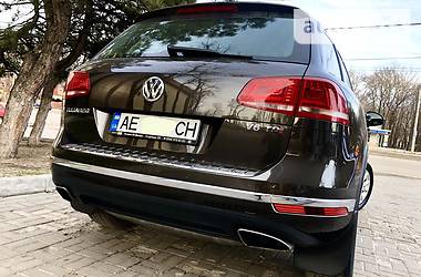 Позашляховик / Кросовер Volkswagen Touareg 2017 в 