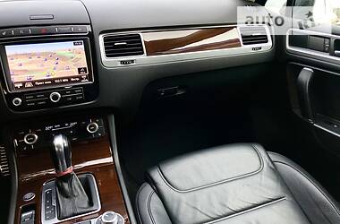 Позашляховик / Кросовер Volkswagen Touareg 2017 в 