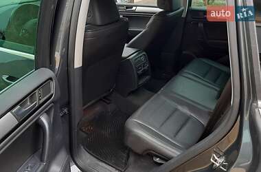 Внедорожник / Кроссовер Volkswagen Touareg 2014 в 