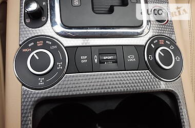 Позашляховик / Кросовер Volkswagen Touareg 2010 в 