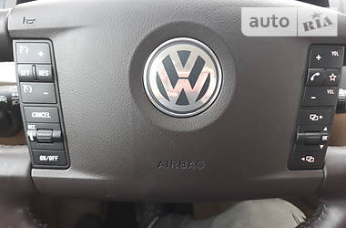 Позашляховик / Кросовер Volkswagen Touareg 2010 в 