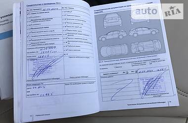 Позашляховик / Кросовер Volkswagen Touareg 2014 в 