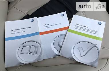 Позашляховик / Кросовер Volkswagen Touareg 2014 в 