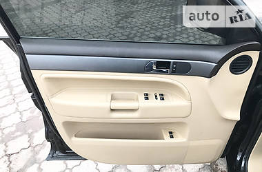 Позашляховик / Кросовер Volkswagen Touareg 2007 в 