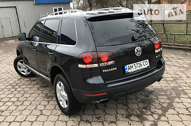 Позашляховик / Кросовер Volkswagen Touareg 2007 в 