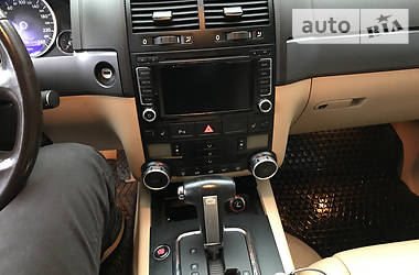Позашляховик / Кросовер Volkswagen Touareg 2007 в 