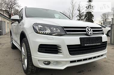 Позашляховик / Кросовер Volkswagen Touareg 2013 в 