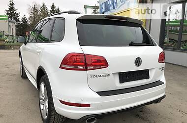 Позашляховик / Кросовер Volkswagen Touareg 2013 в 
