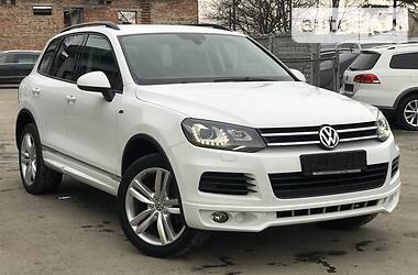 Позашляховик / Кросовер Volkswagen Touareg 2013 в 