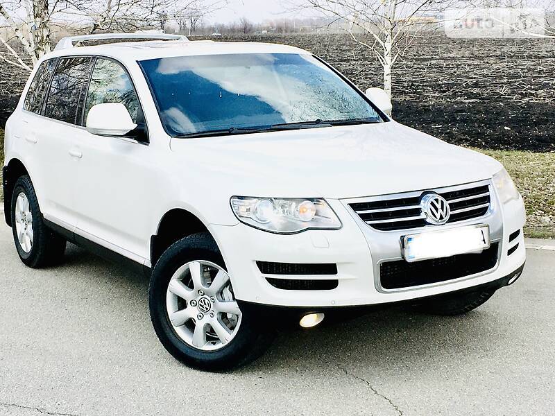 Позашляховик / Кросовер Volkswagen Touareg 2008 в Новомосковську