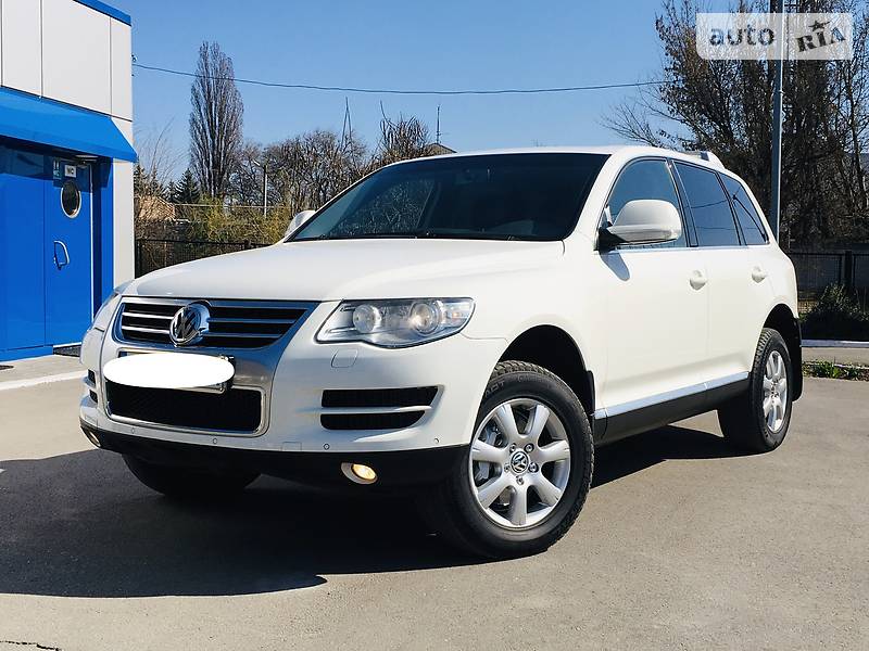 Позашляховик / Кросовер Volkswagen Touareg 2008 в Новомосковську