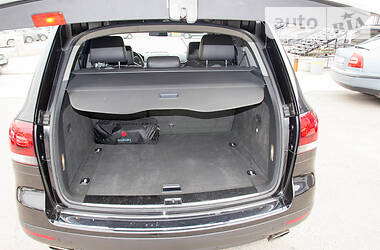 Позашляховик / Кросовер Volkswagen Touareg 2007 в 