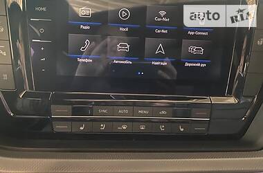 Позашляховик / Кросовер Volkswagen Touareg 2020 в 