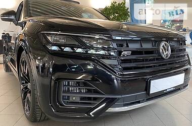 Позашляховик / Кросовер Volkswagen Touareg 2020 в 