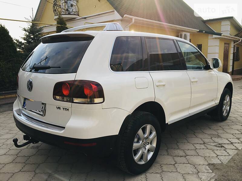 Позашляховик / Кросовер Volkswagen Touareg 2008 в Новомосковську