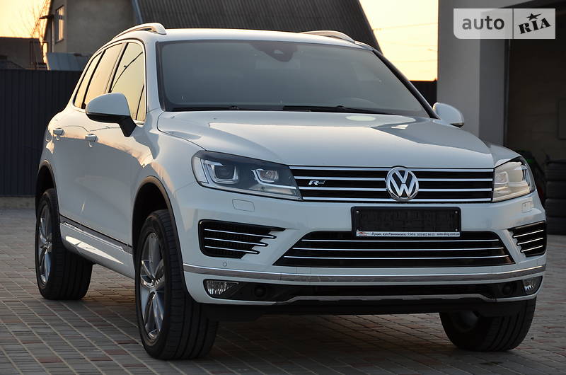 Позашляховик / Кросовер Volkswagen Touareg 2015 в Луцьку