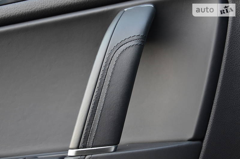 Позашляховик / Кросовер Volkswagen Touareg 2015 в Луцьку