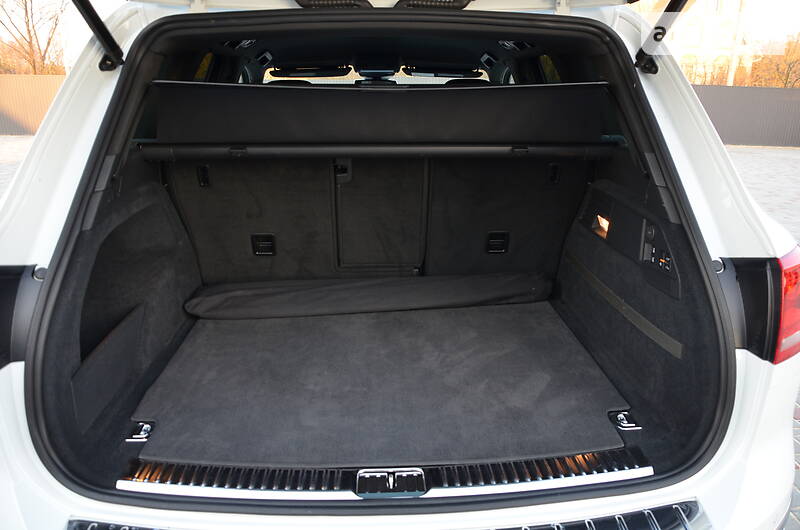 Позашляховик / Кросовер Volkswagen Touareg 2015 в Луцьку