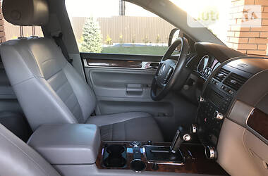 Позашляховик / Кросовер Volkswagen Touareg 2008 в 