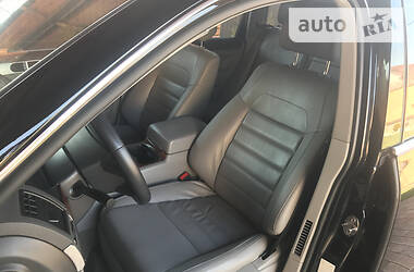 Позашляховик / Кросовер Volkswagen Touareg 2008 в 