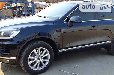 Позашляховик / Кросовер Volkswagen Touareg 2016 в 