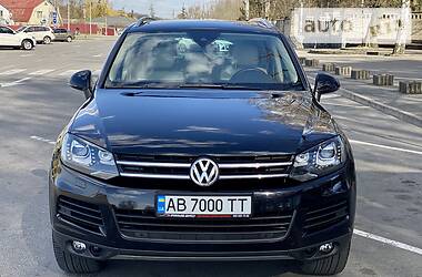 Позашляховик / Кросовер Volkswagen Touareg 2014 в 