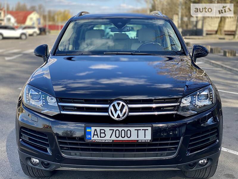 Внедорожник / Кроссовер Volkswagen Touareg 2014 в Виннице