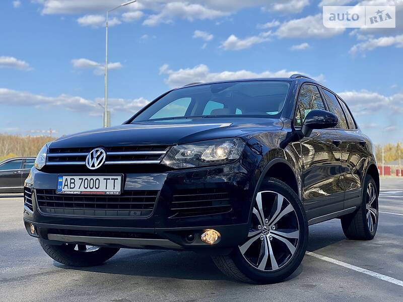 Внедорожник / Кроссовер Volkswagen Touareg 2014 в Виннице