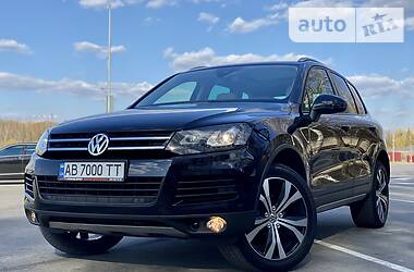 Позашляховик / Кросовер Volkswagen Touareg 2014 в 