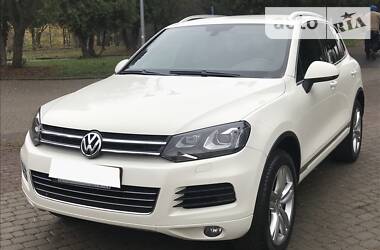 Позашляховик / Кросовер Volkswagen Touareg 2011 в 